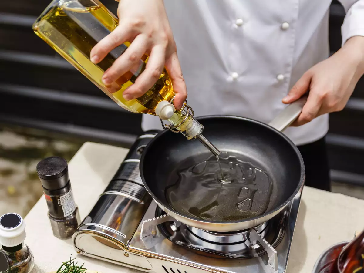This is your guide on selecting cooking oils during Sawan vrat.